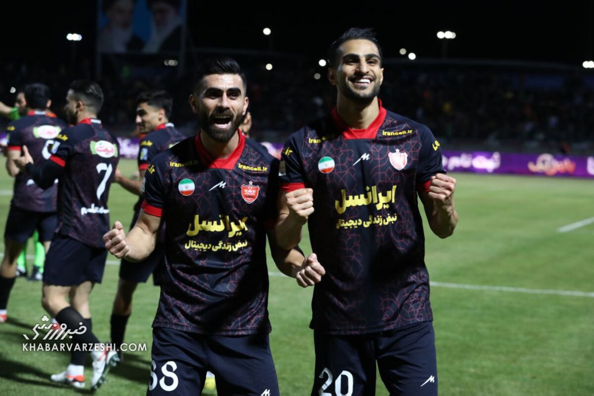نظر کارشناس داوری در مورد گل مشکوک پرسپولیس به مس عوض شد! نظر کارشناس داوری در مورد گل مشکوک پرسپولیس به مس عوض شد!