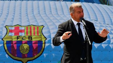 رفتار ضد و نقیض مدیرعامل بارسلونا/ مالک باشگاه هواداران هستند اما در دُبی دنبال سرمایه‌گذار می‌گردند!