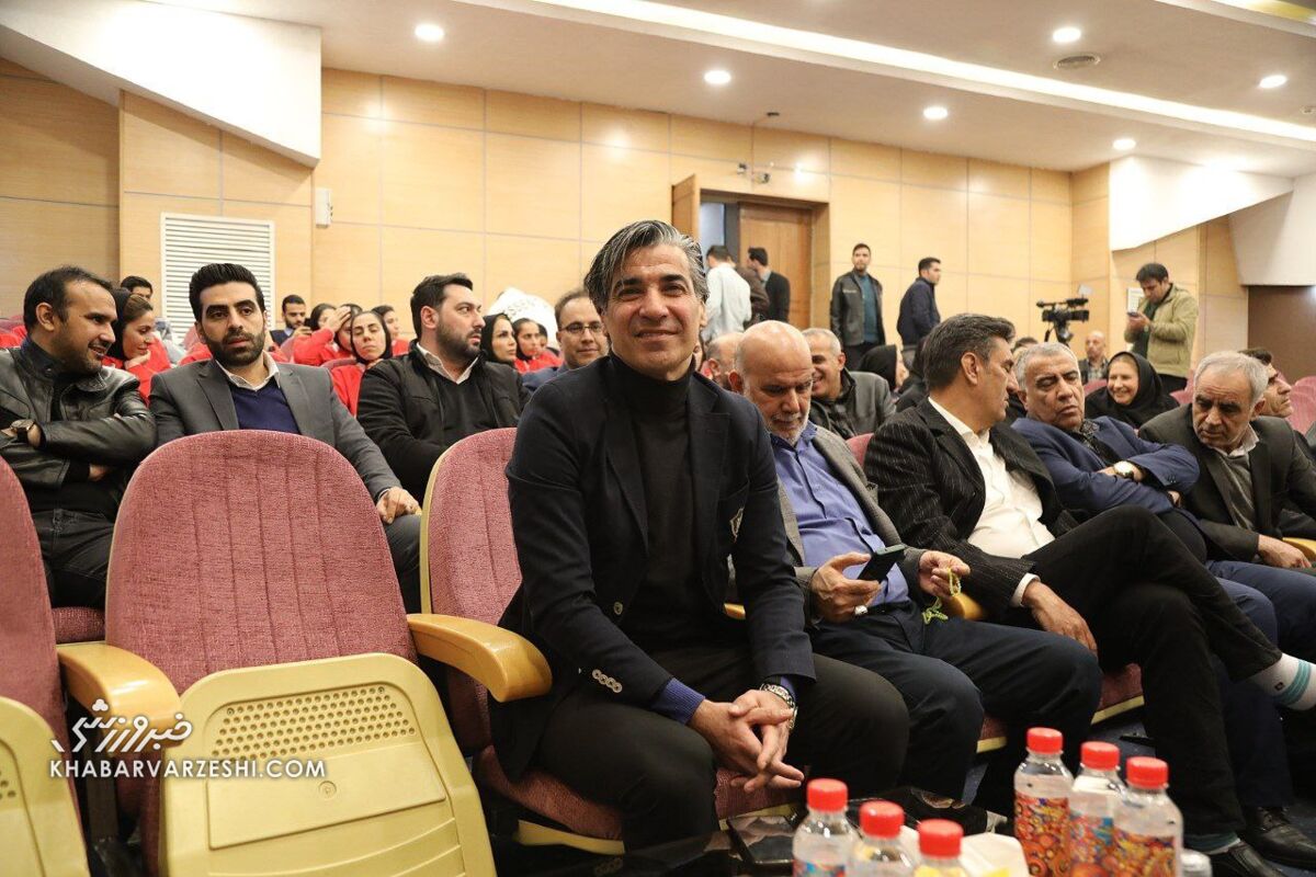 سرمربی تیم ملی به تاج پیام داد/ ۳ بازیکن را میخواهم اما مشکل خدمت دارند! سرمربی تیم ملی به تاج پیام داد/ ۳ بازیکن را میخواهم اما مشکل خدمت دارند!