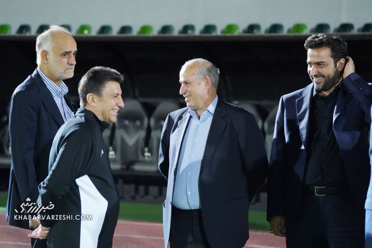 اعزام تماشاگران دستوری به قطر بیمعنی بود/ مسئولانی که به جام ملتها رفتند نمیتوانستند در خانه بازیها را ببینند؟