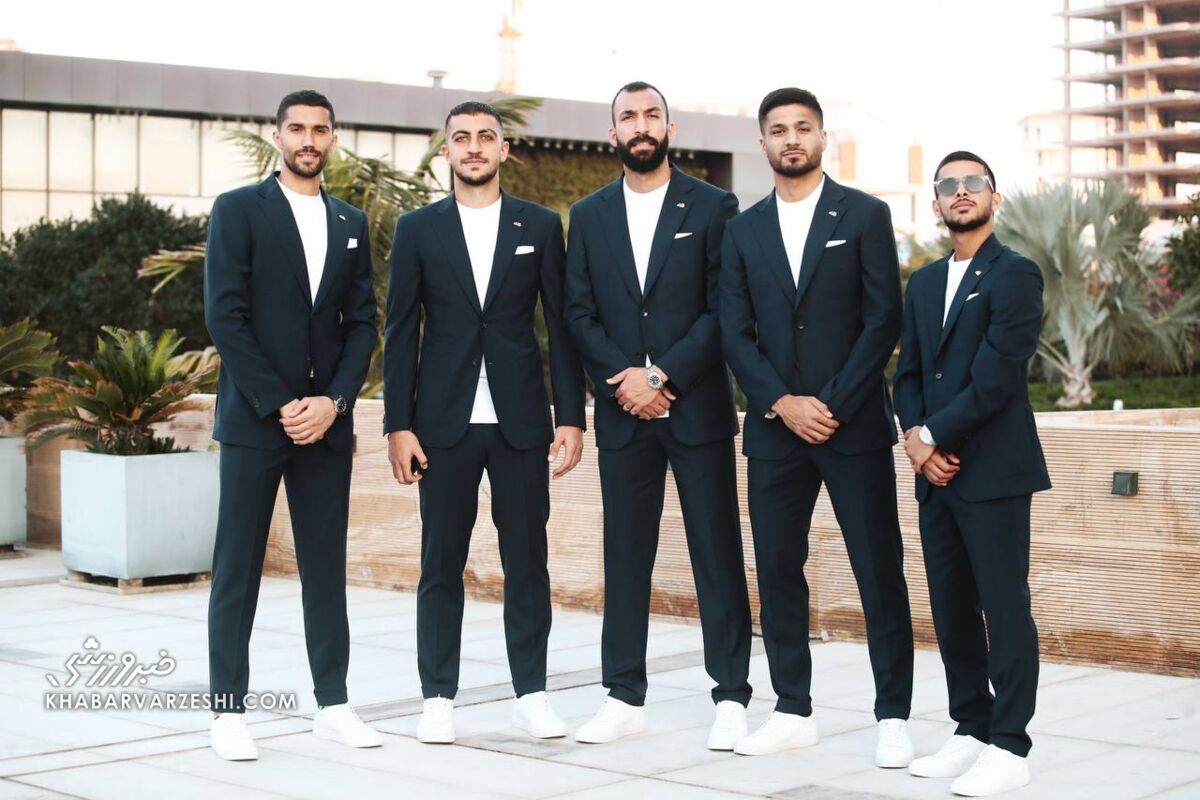 تصاویری از تیپ رسمی ملیپوشان پیش از سفر به قطر/ استایل تکراری قبل از جام ملتهای آسیا!