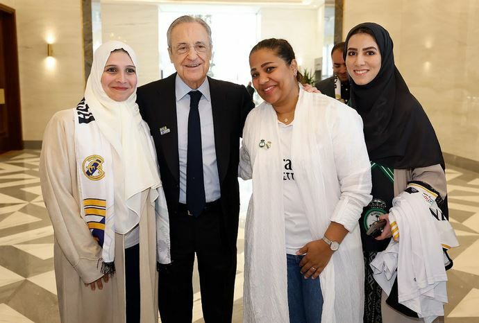 تصاویر| رییس کهکشانیها در عربستان سورپرایز شد!/ استقبال هواداران رئال مادرید از فلورنتینو پرز