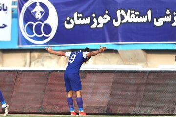 مدیرعامل استقلال خوزستان منتظر همتای تهرانی/ ۲۵ میلیارد بدهید، پدیده لیگ را ببرید!