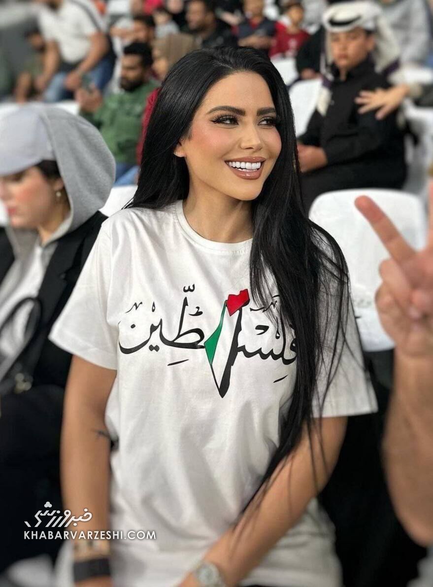 تصاویر| دختران فلسطینی تماشاگر بازی ایران/ هواداران زنی که در تلویزیون سانسور شدند!