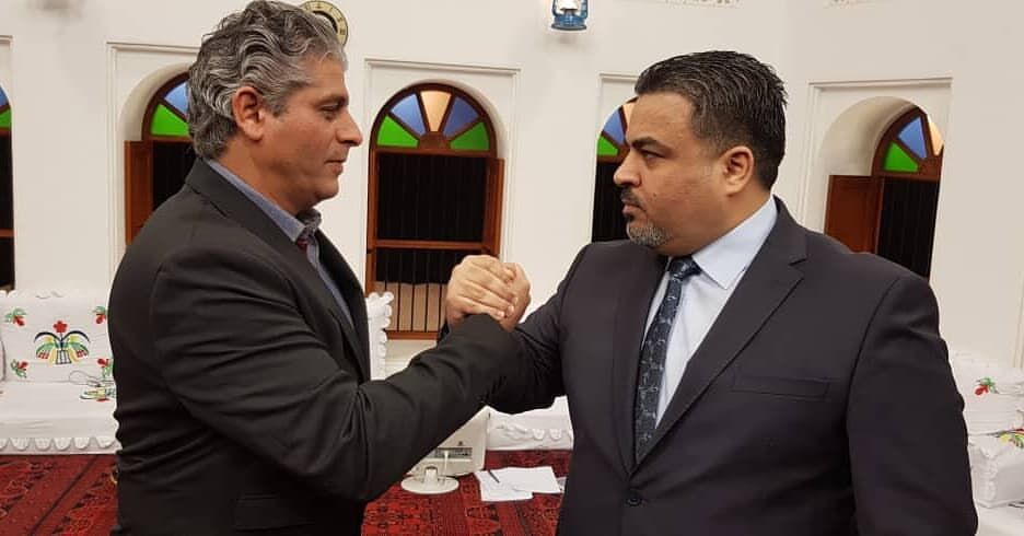 کل کل شدید یک پرسپولیسی روی آنتن زنده؛ تو خودت عکسی با لباس ورزشی داری؟/ ایران قهرمان میشه و آخر هم هیچی نمیشه!