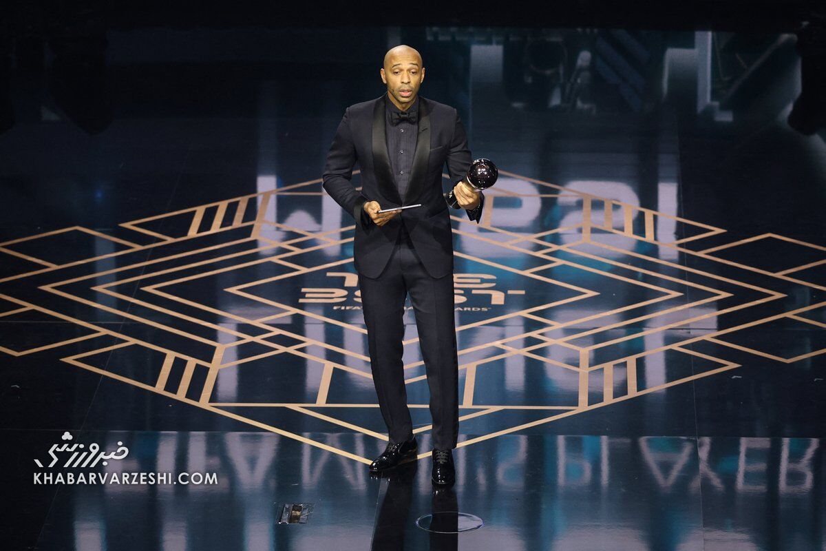 تیری آنری - لیونل مسی (بهترین بازیکن مرد سال)