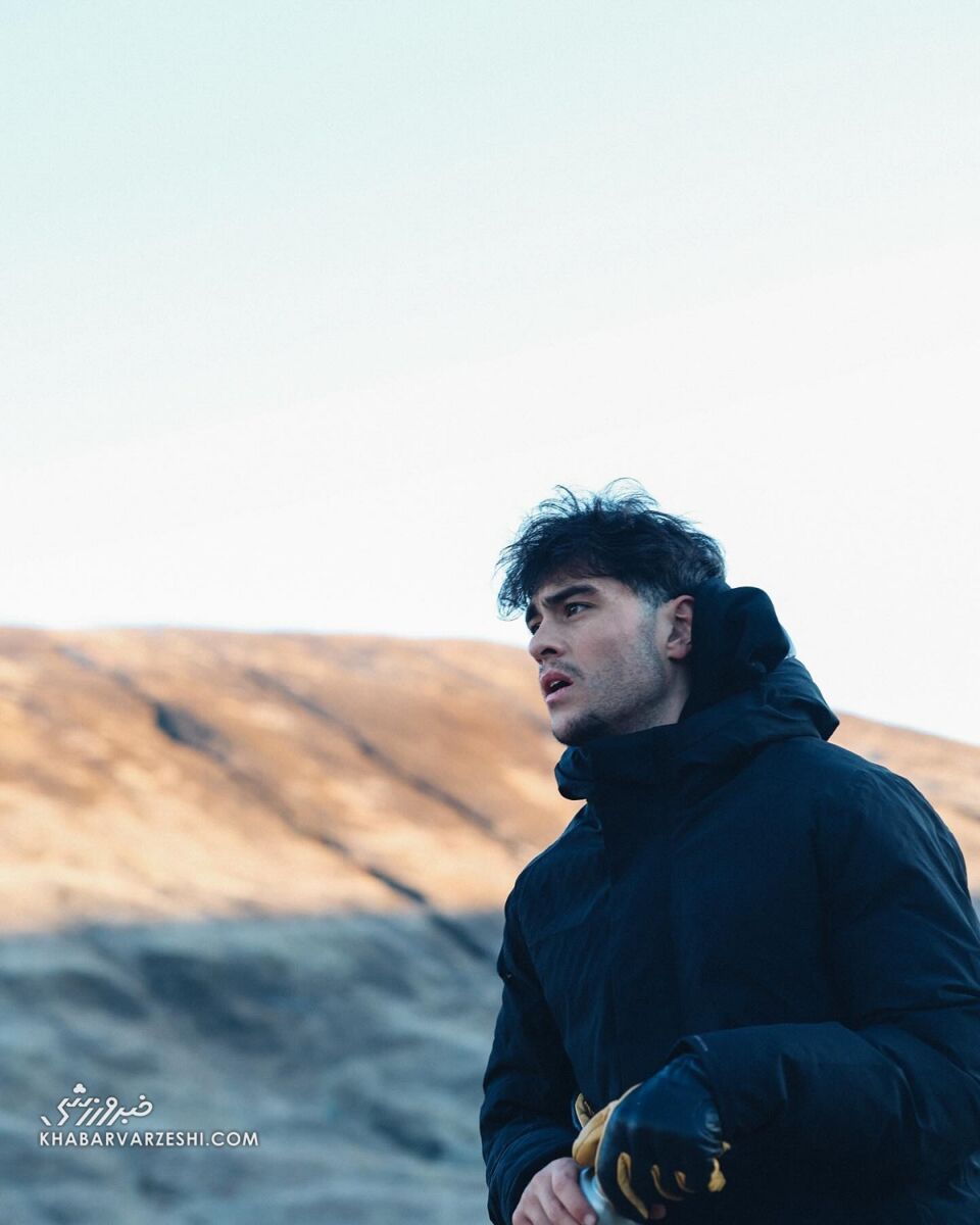 تصاویر شگفتانگیز از فوتبالیستی که در دمای ۲۱- درجه کمپ میزند/ این ستاره از گل زدن به تیراندازی و شکار رسید