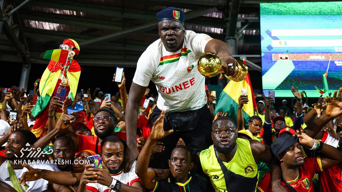 عکس| مراسم وداع با ۶ کشته شده در جشنهای خیابانی پیروزی بزرگ در جام ملتها/ سنجیده جشن بگیرید! گینه