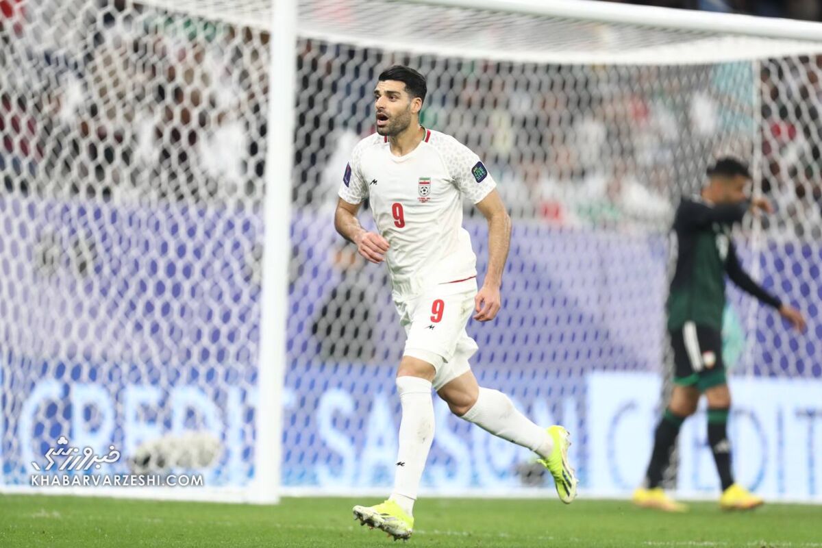 اعتراف پدر مهدی طارمی؛ سربازی نمیرفت، استقلال او را میبرد/ استقلالیها میگفتند چک سفید مینویسیم اعتراف پدر مهدی طارمی؛ سربازی نمیرفت، استقلال او را میبرد/ استقلالیها میگفتند چک سفید مینویسیم