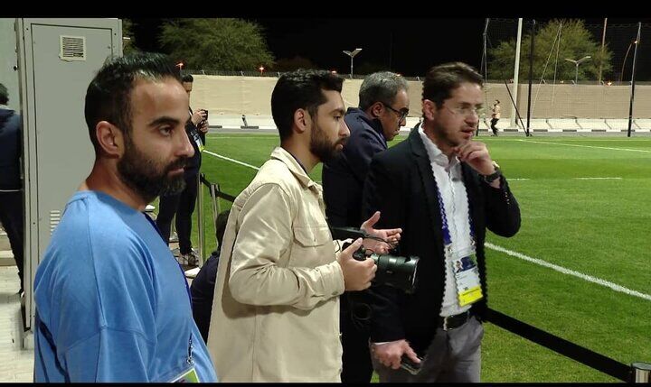 عکس| دو سوری درهای محل تمرین تیم ملی فوتبال ایران را بستند!