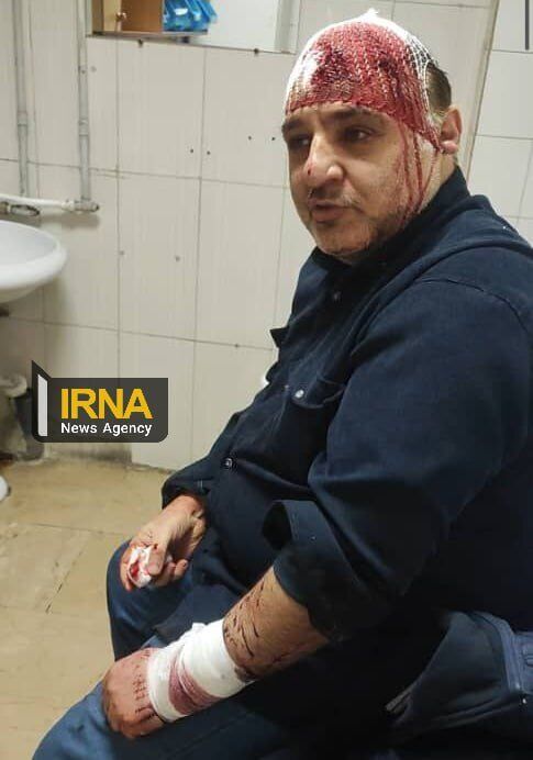 حمله اراذل و اوباش به فدراسیون سوارکاری با چاقو و قمه +عکس