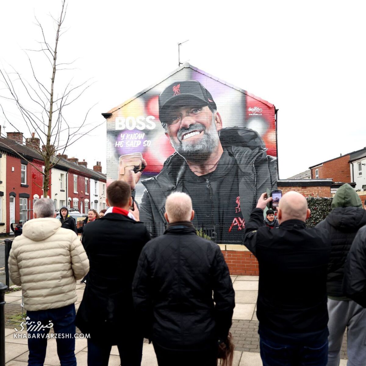 تصاویر| سنگ تمام لیورپولیها برای آقای معمولی/ نقاشی و بنرهایی با چهره کلوپ