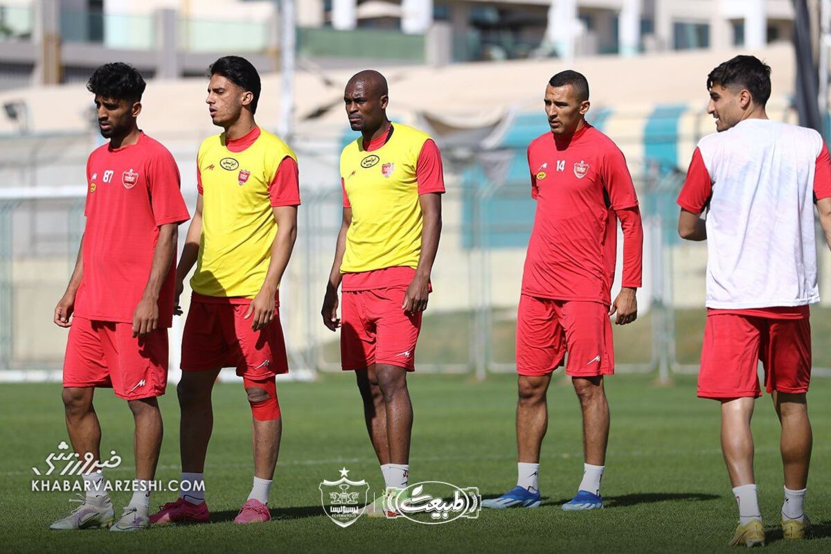 با وجود عقد قرارداد با ۶ بازیکن؛ پرسپولیس باز هم بازیکن جذب میکند با وجود عقد قرارداد با ۶ بازیکن؛ پرسپولیس باز هم بازیکن جذب میکند