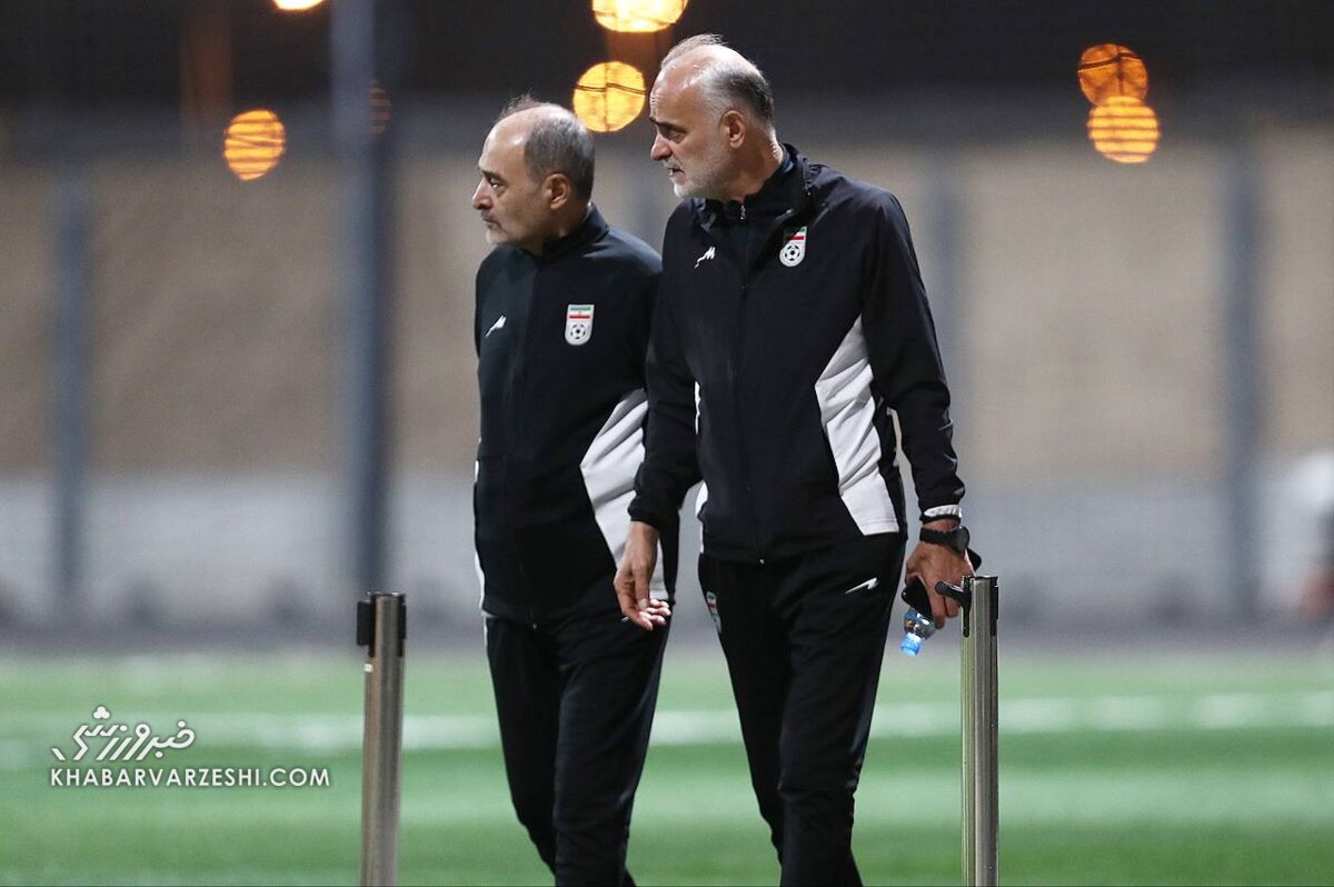 مهدی تاج و قلعه نویی باید باهم استعفا دهند/ نبی به جز آب خوردن روی نیمکت چه کاری کرد؟/ آقایان جام ملت ها را با لیگ برتر اشتباه گرفتند!