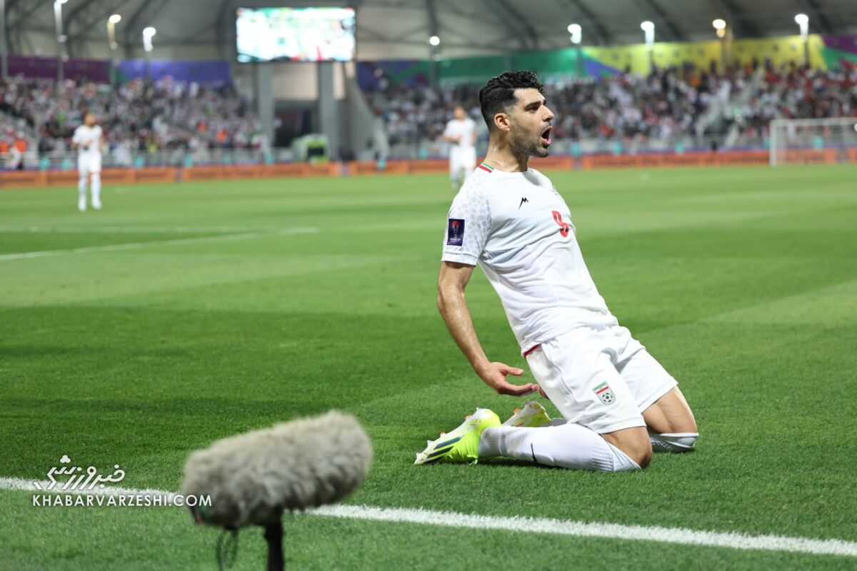 صعود تیم ملی با گل فراموشنشدنی مهاجم پرسپولیس/ مربی سرشناس دورگه، تماشاگر بازی ایران و ازبکستان صعود تیم ملی با گل فراموشنشدنی مهاجم پرسپولیس/ مربی سرشناس دورگه، تماشاگر بازی ایران و ازبکستان