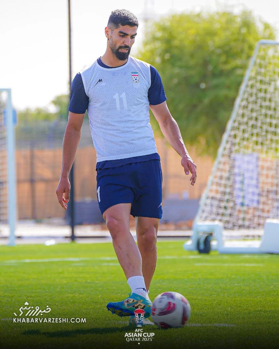 تصاویر| مهمان ویژه در تمرین تیم ملی بعد از شکست ژاپن/ قلعهنویی با استایل خاص ظاهر شد!