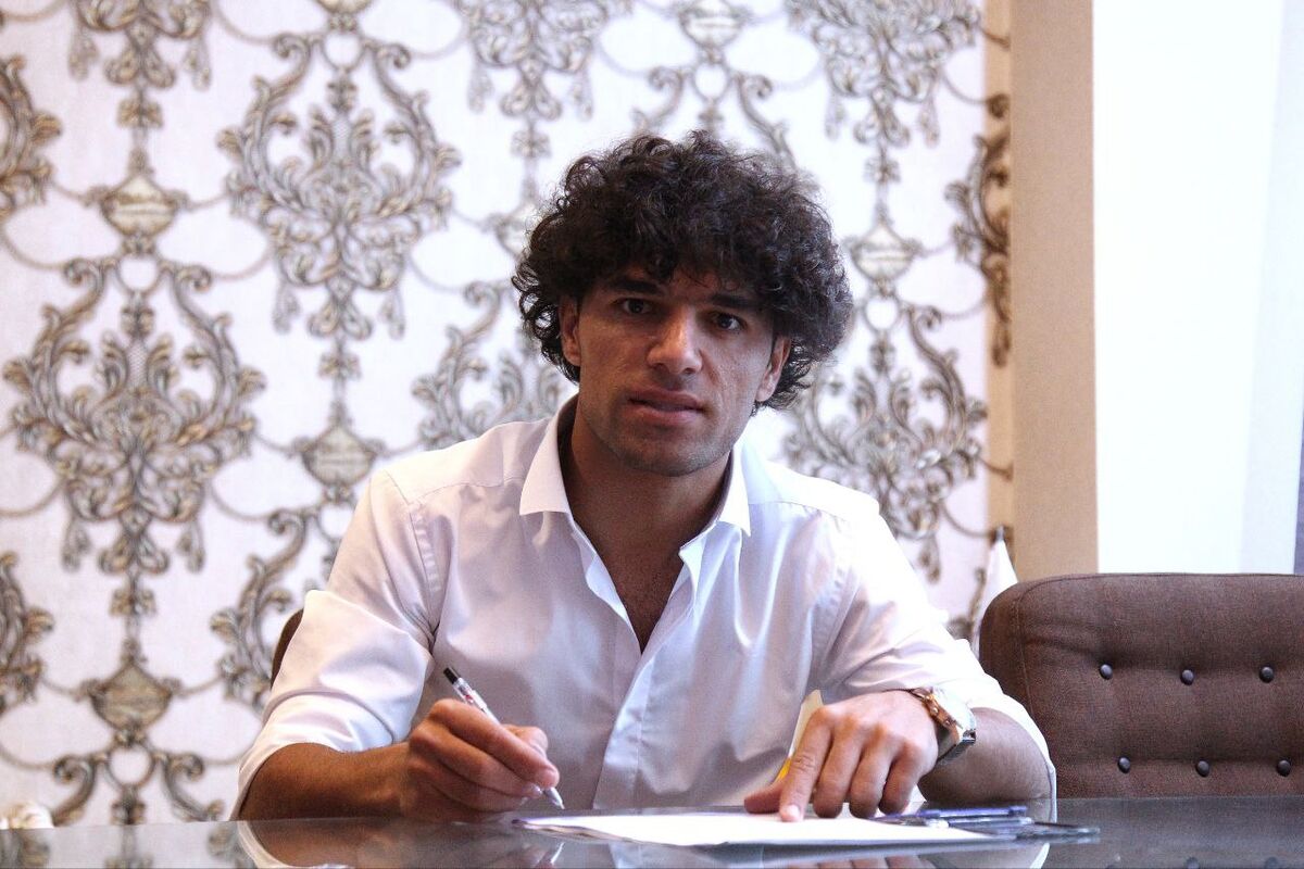 خرید دوم استقلال بعد از ماشاریپوف؟/ اقدام رسمی آبیها برای جذب یک ستاره دیگر خرید دوم استقلال بعد از ماشاریپوف؟/ اقدام رسمی آبیها برای جذب یک ستاره دیگر