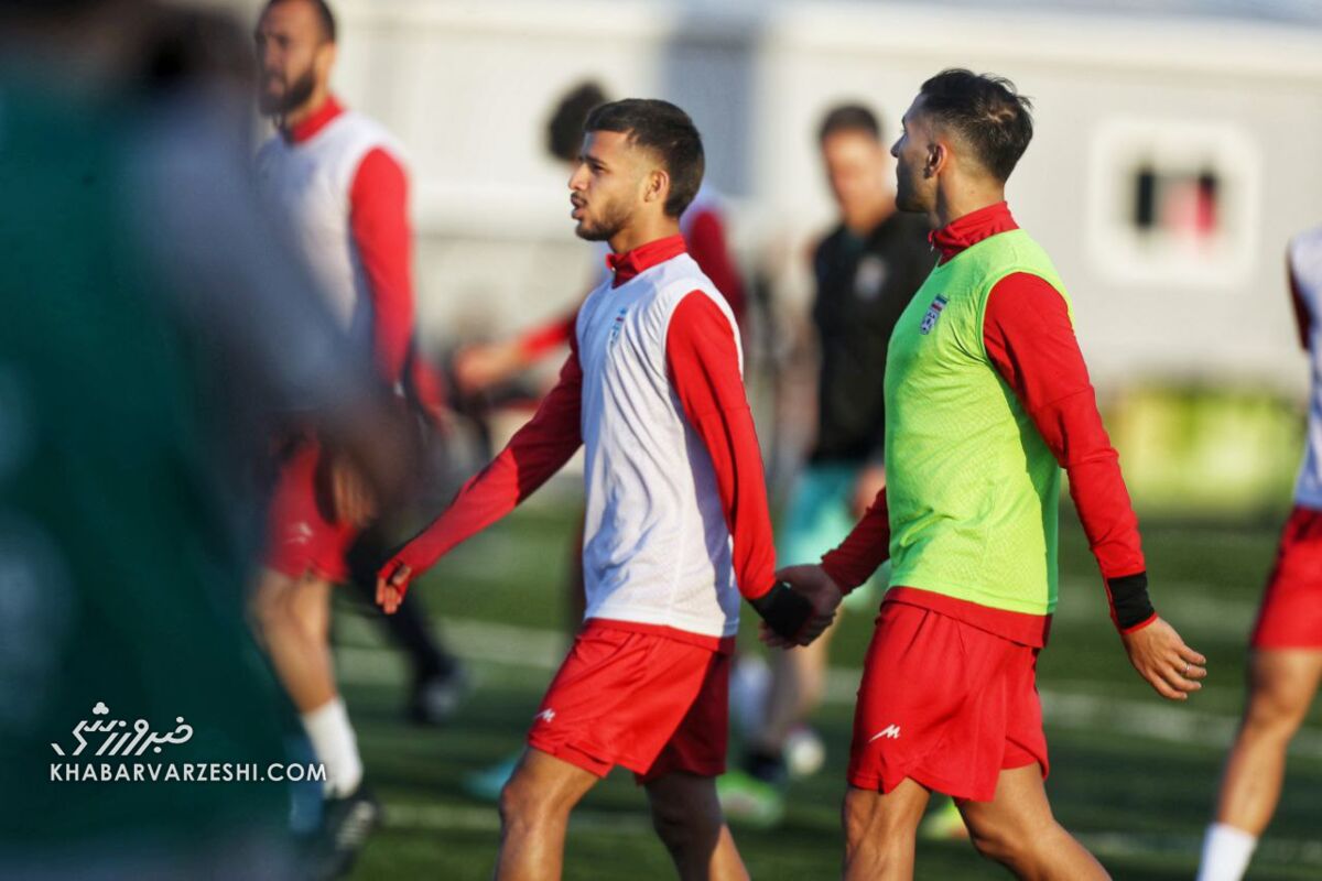 تصاویر| مخالفت ستاره سپاهان با شجاع در تمرین تیم ملی/ رقابت ستارههای قلعهنویی با مهمان ویژه