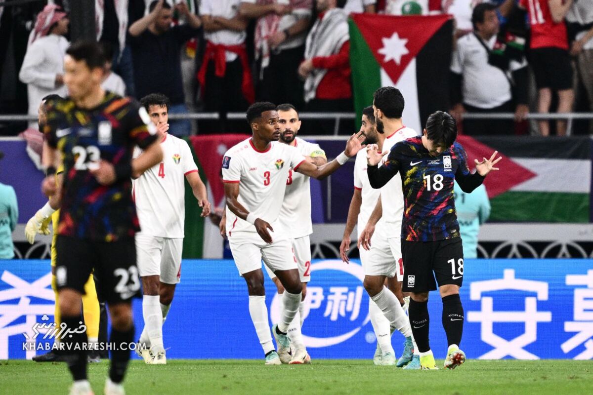 عکس| زنگِ خطر برای تیم ملی ایران؛ خوشحالی عجیب داوران اماراتی بعد از صعود اردن به فینال!