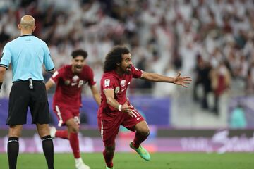 ادعای عجیب کارشناس قطری با مدرک؛ گل سوم قطر آفساید بود/ VAR را دستکاری کردند! +ویدیو