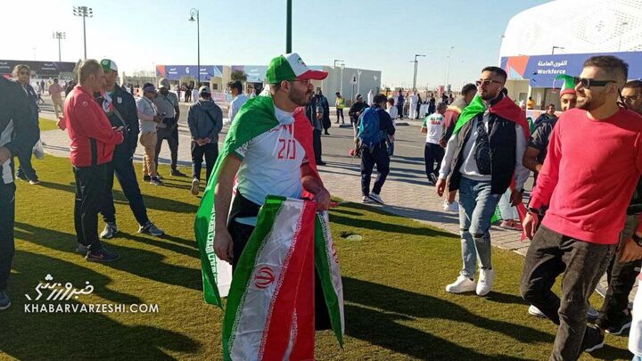ایرانیها بیرون ورزشگاه ثمامه