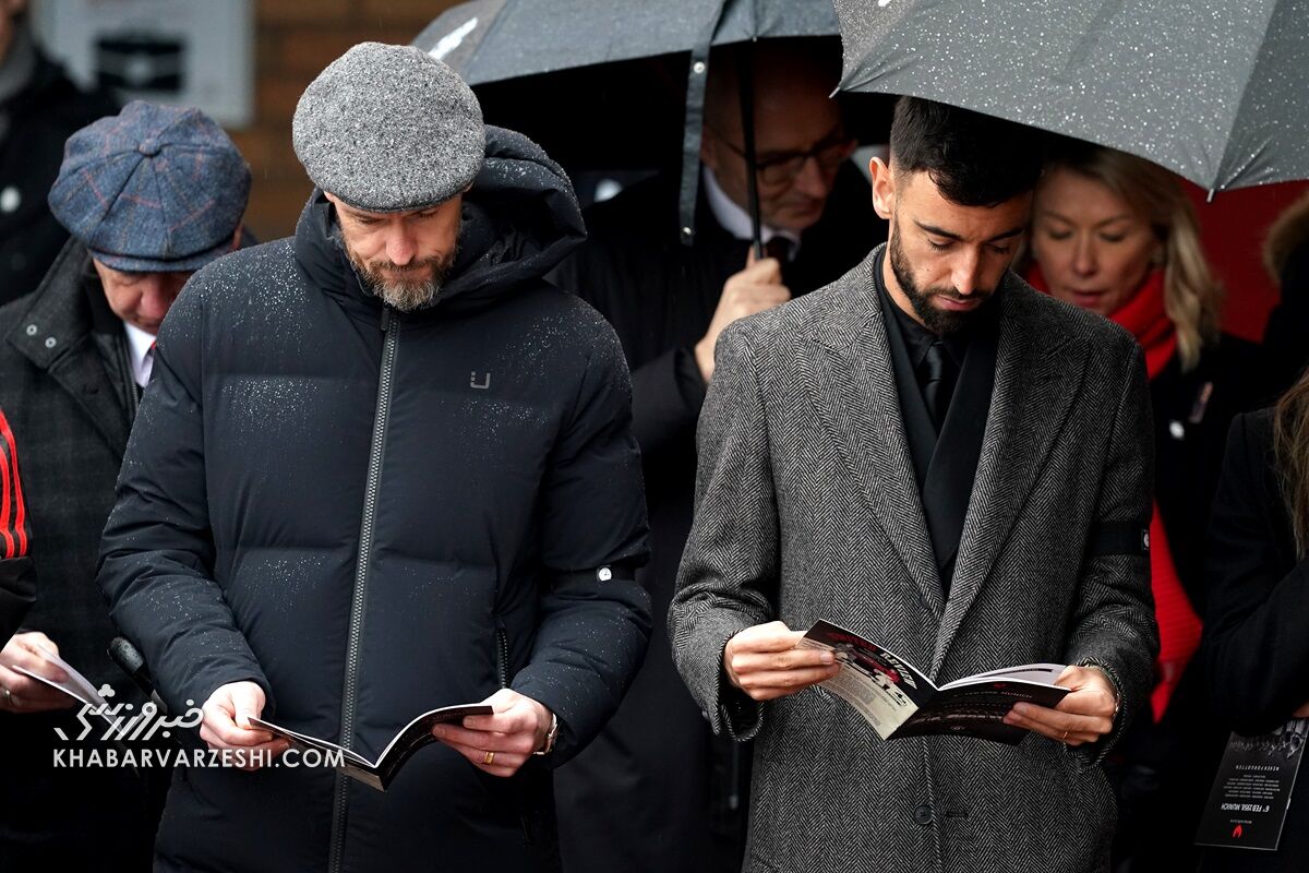 تصاویر مراسم سالگرد فاجعه هوایی مونیخ با حضور بزرگان منچستریونایتد/ از فرگوسن خندان تا سهامدار جدید و سرمربی و کاپیتان