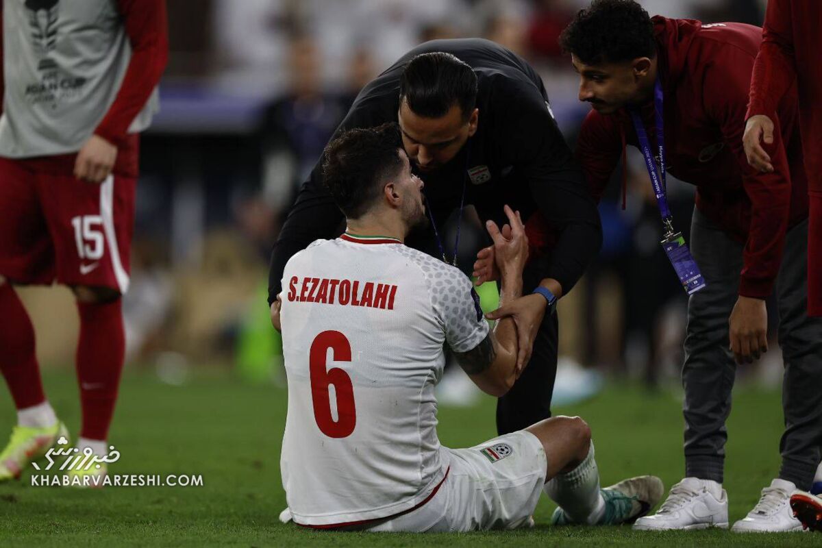 عکس| گریههای تلخ عزتاللهی پس حذف/ اشک بازیکنان ایرانی بند نمیآید