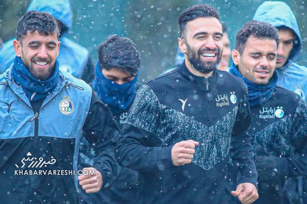 ۲ بازیکن مازاد در لیست استقلال؛ نکونام پشیمان شد!/ ترافیک شدید در خطوط مختلف؛ مسئله این است... تمرین استقلال