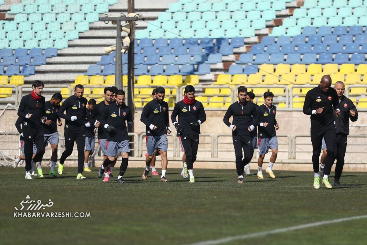 تمرین یک ساعته پرسپولیس با اضافه شدن مربی جدید