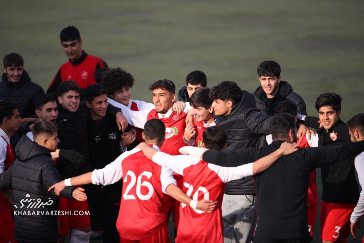قهرمانی نوجوانان پرسپولیس در لیگ برتر تهران