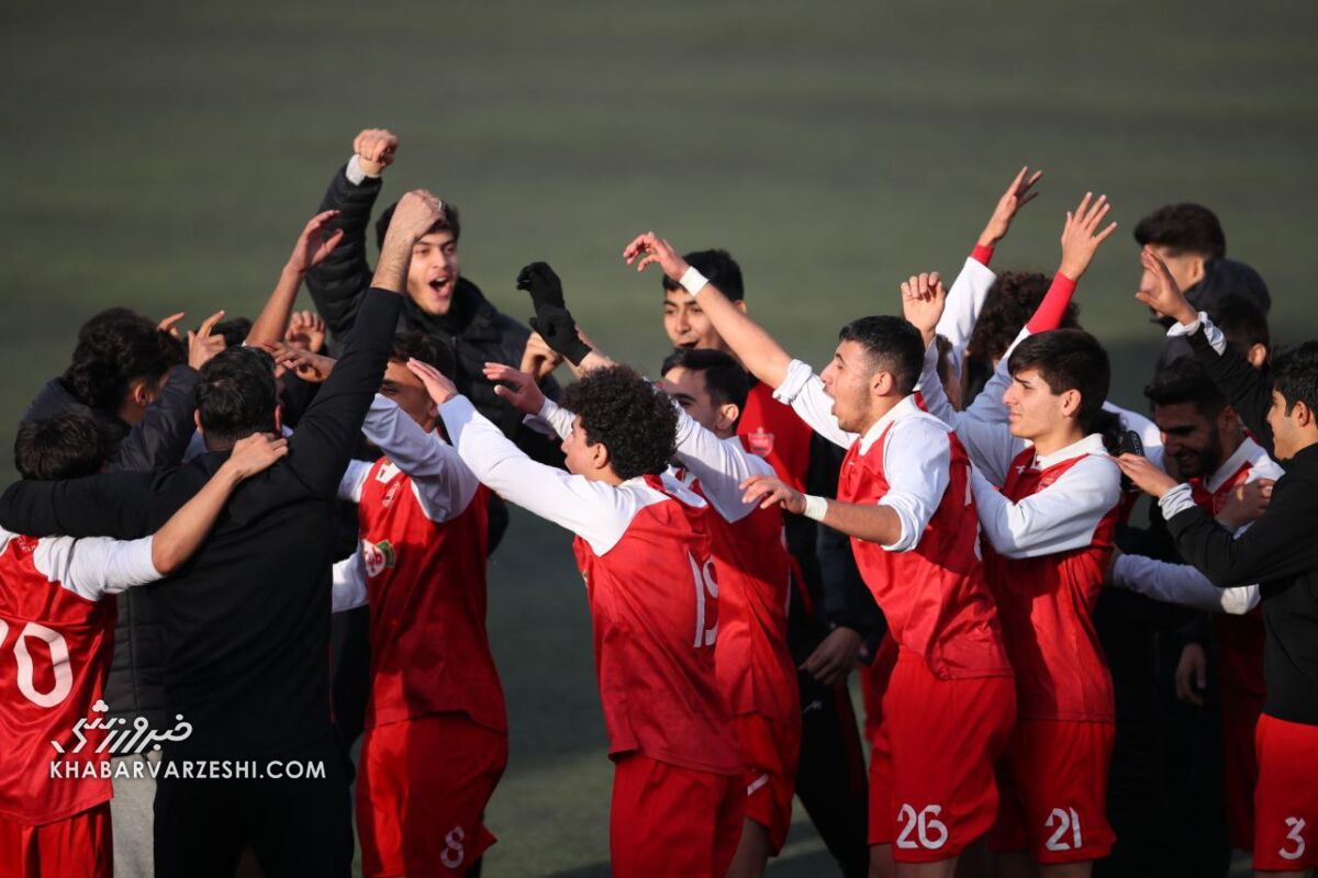 قهرمانی نوجوانان پرسپولیس در لیگ برتر تهران