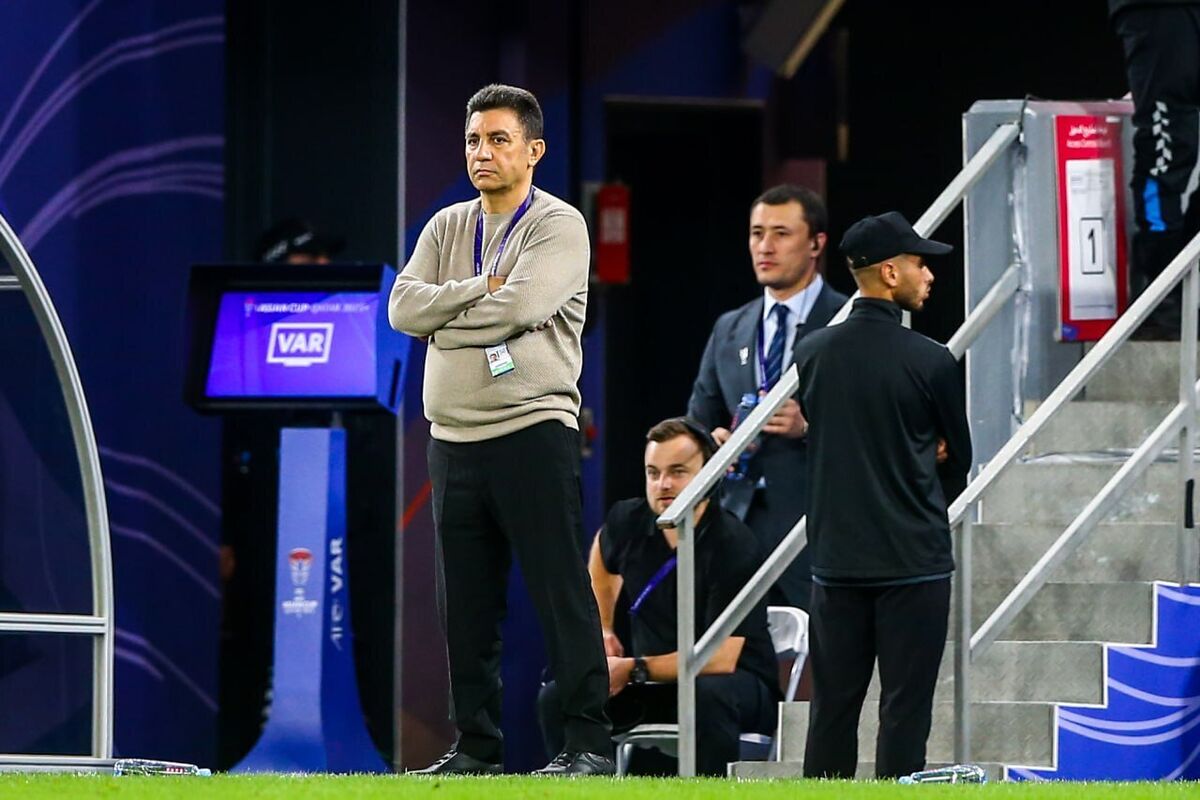 مهدی تاج و قلعه نویی باید باهم استعفا دهند/ نبی به جز آب خوردن روی نیمکت چه کاری کرد؟/ آقایان جام ملت ها را با لیگ برتر اشتباه گرفتند!