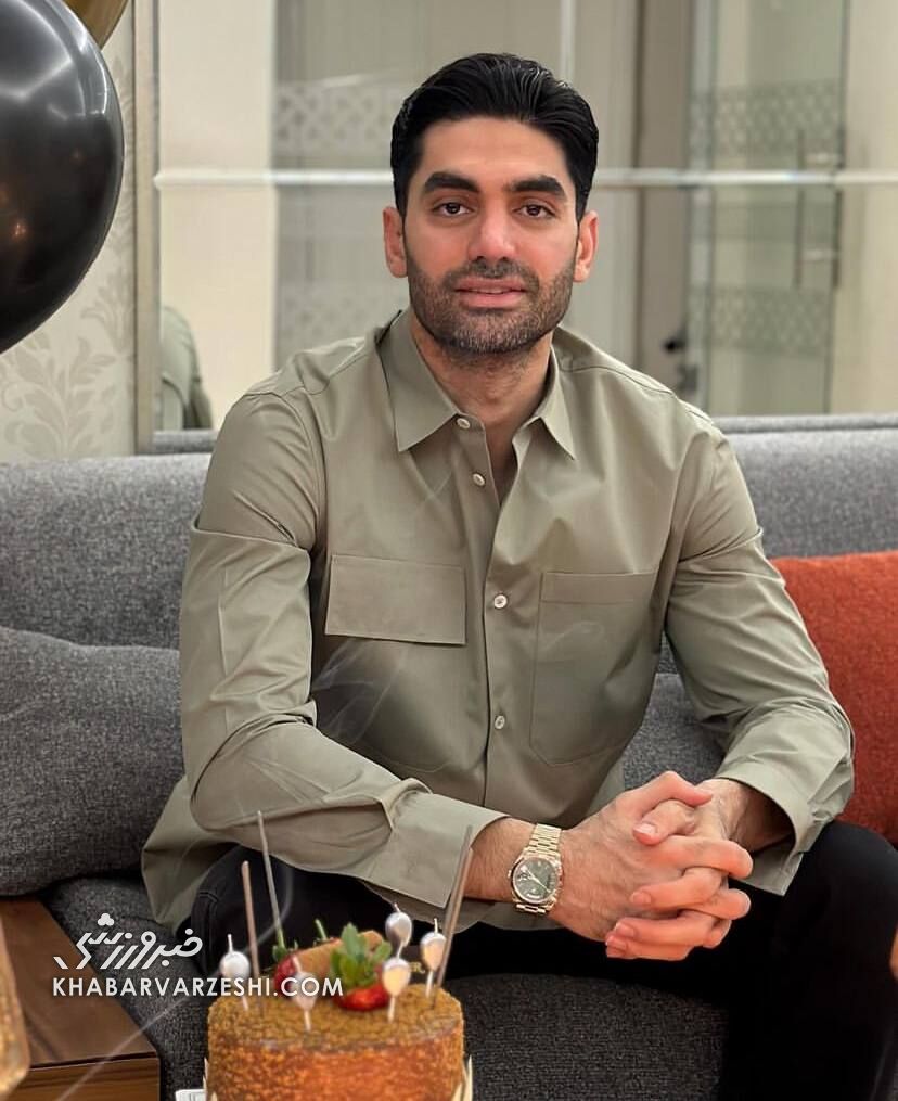 عکس| ساعت خاص علی کریمی همقیمت تیگو ۸ پرو صفر کیلومتر