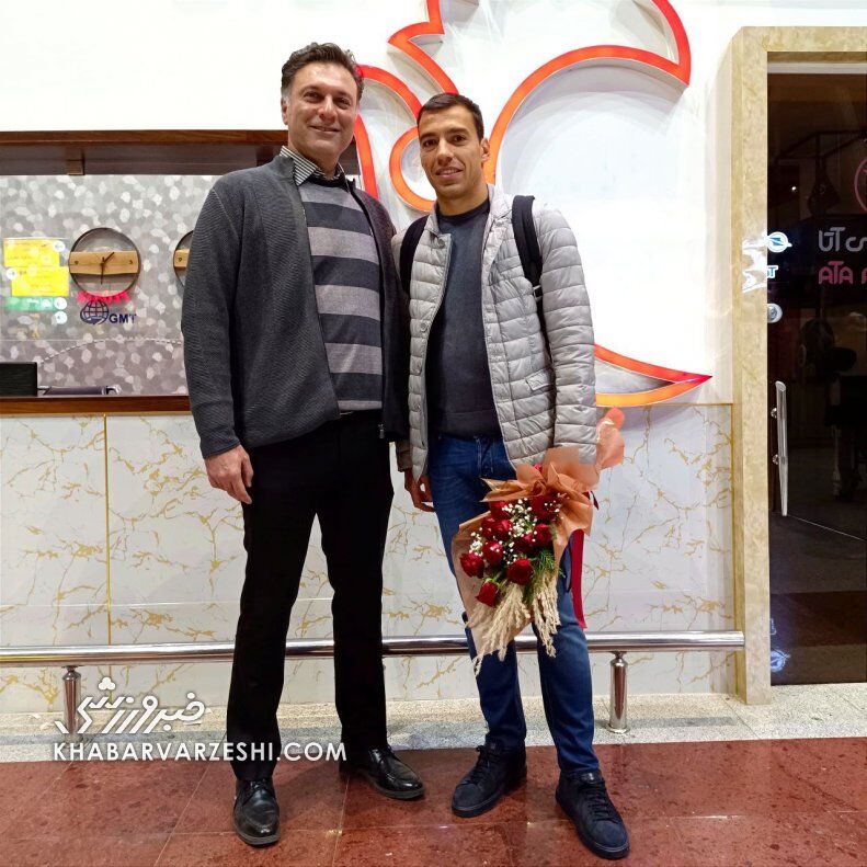 عکس| رونمایی از بمب جدید فوتبال ایران/ ستاره صرب قرمزپوش شد