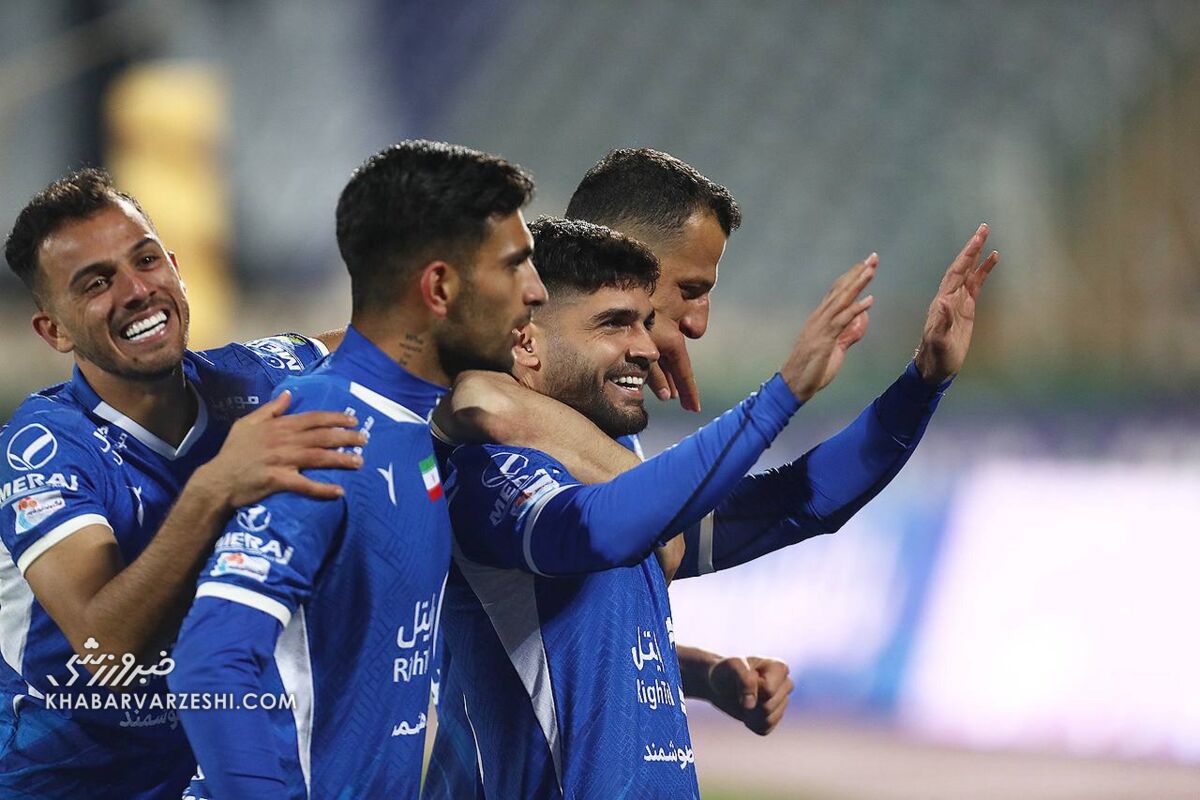 ویدیو| خلاصه بازی استقلال ۱ - صنعت نفت ۰/ ۳ امتیاز با گل زیبای مهدیپور ویدیو| خلاصه بازی استقلال ۱ - صنعت نفت ۰/ ۳ امتیاز با گل زیبای مهدیپور