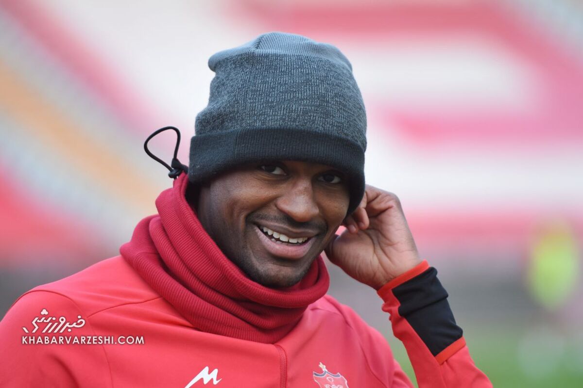 تصاویر| استایل عجیب ستاره قطری پرسپولیس در آزادی