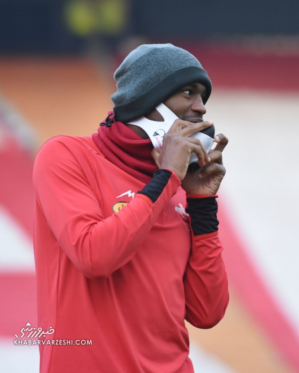 تصاویر| استایل عجیب ستاره قطری پرسپولیس در آزادی