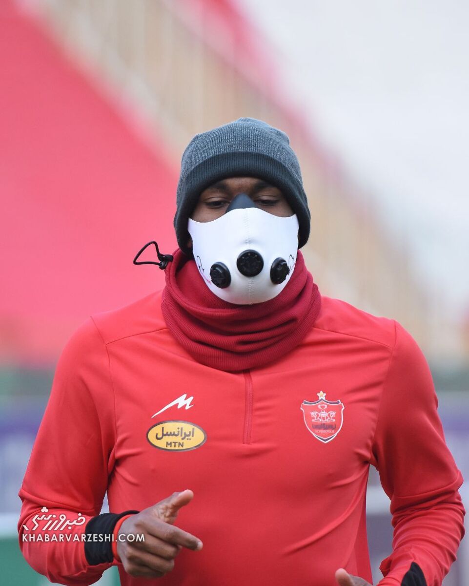تصاویر| استایل عجیب ستاره قطری پرسپولیس در آزادی