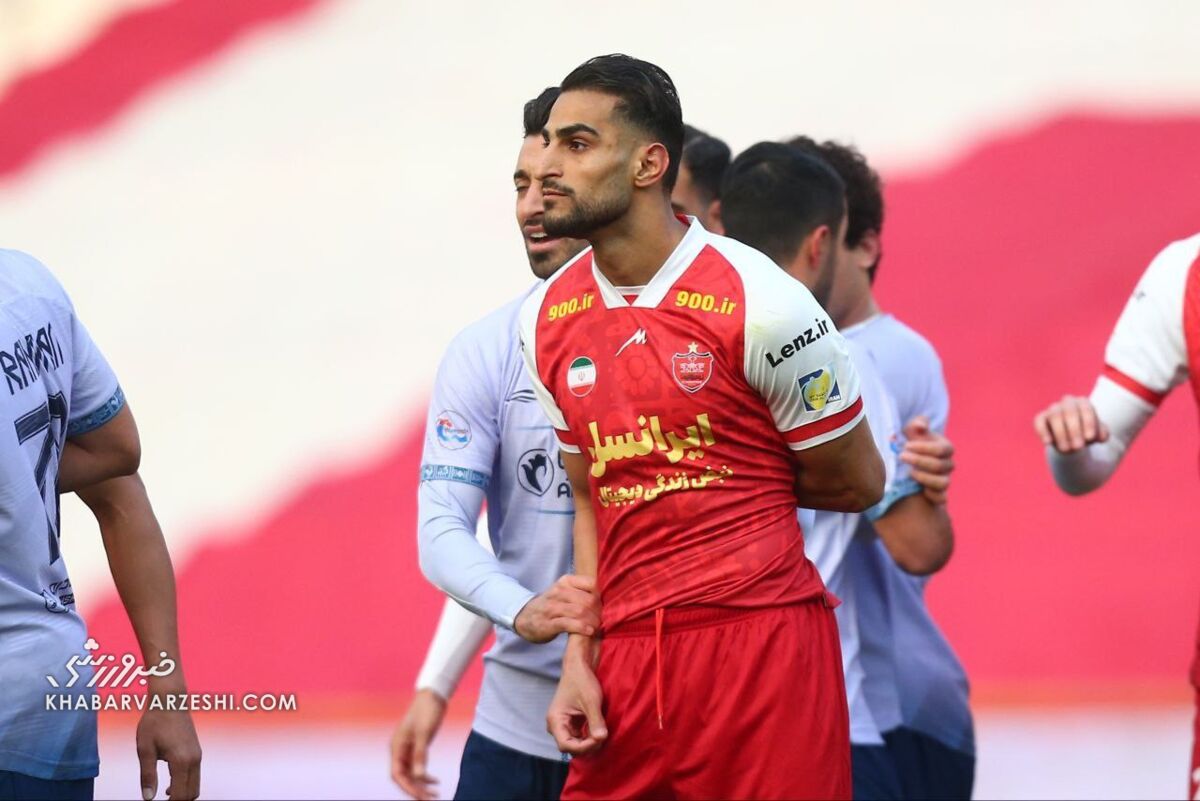 پشت پرده اصرار شهاب زاهدی به جدایی/ پیشنهاد وسوسهانگیز ژاپنیها به آقای گل پرسپولیس چقدر است؟ پشت پرده اصرار شهاب زاهدی به جدایی/ پیشنهاد وسوسهانگیز ژاپنیها به آقای گل پرسپولیس چقدر است؟