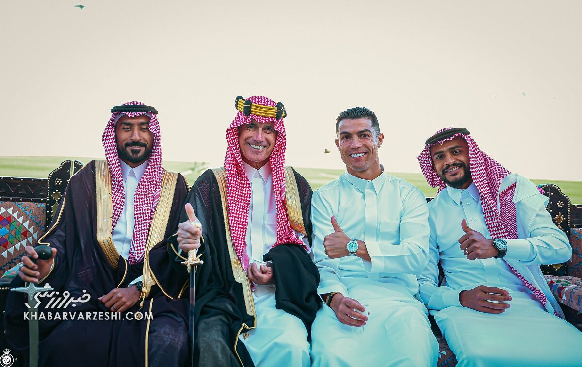 رونالدو باز هم شیخ شد!/ روز تأسیس عربستان همه را دشداشه‌پوش می‌کند +ویدیو