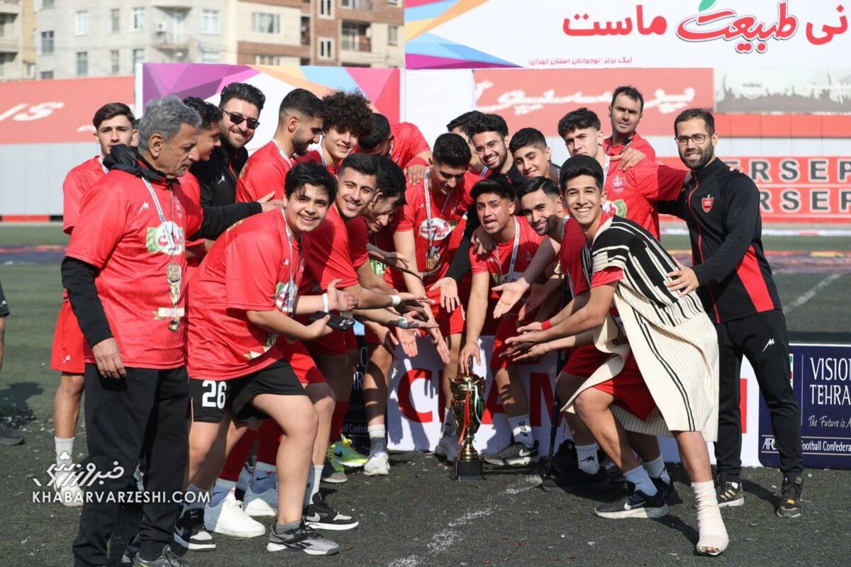 تصاویر| برگزاری جشن قهرمانی پرسپولیس با حضور ستاره محبوب تیم ملی