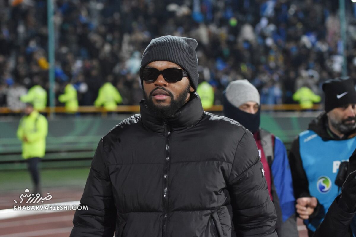 استقلال از یامگا یک پادوانی درست نکند/ لطفا به خاطر دلار بیخیال آبروی ایران و ایرانی نشوید استقلال از یامگا یک پادوانی درست نکند/ لطفا به خاطر دلار بیخیال آبروی ایران و ایرانی نشوید