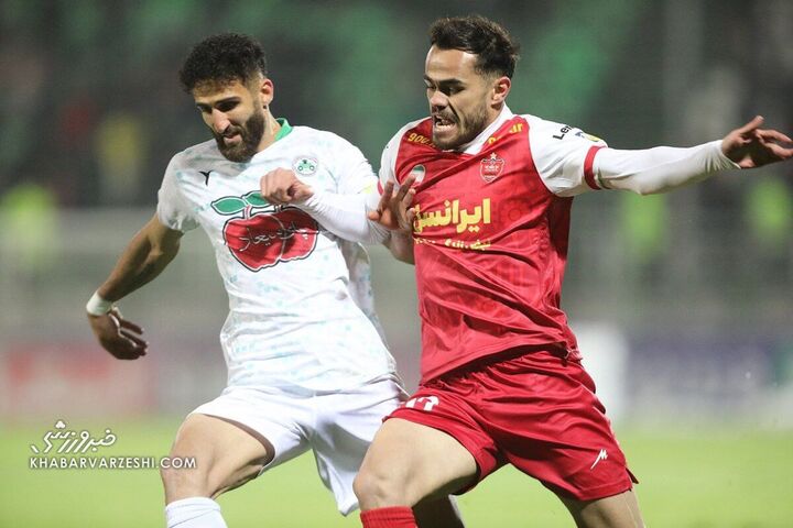 اوستون اورونوف؛ ذوب‌آهن - پرسپولیس