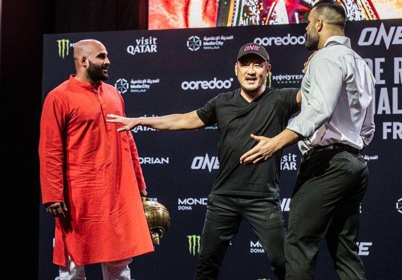 عکس| امیر علیاکبری با رقیب ترسناکش رو به رو شد/ فایتر ایرانی فردا در مقابل کابوسش قرار میگیرد