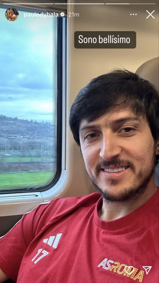 دیبالا تصویر سردار آزمون را سوژه کرد؛ من قشنگم! +عکس