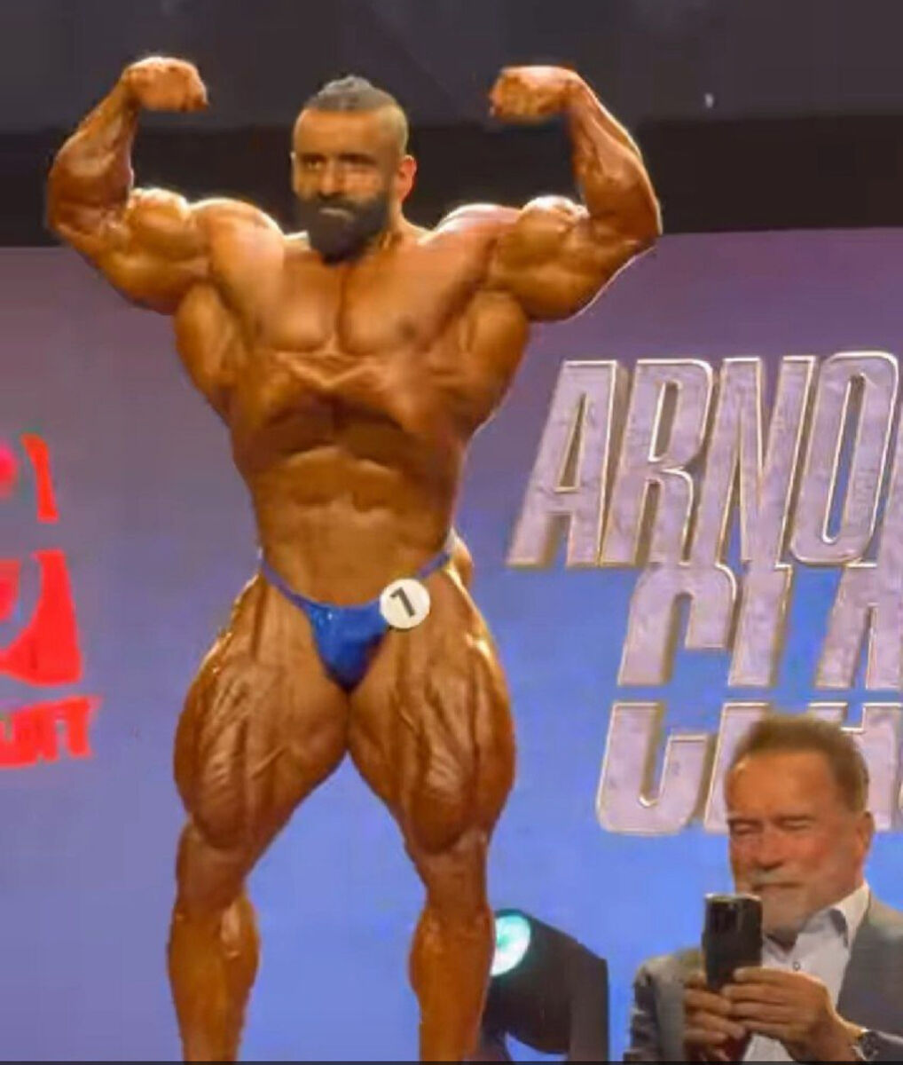 عکس| اولین فیگور هادی چوپان در کنار آرنولد شوارتزنگر