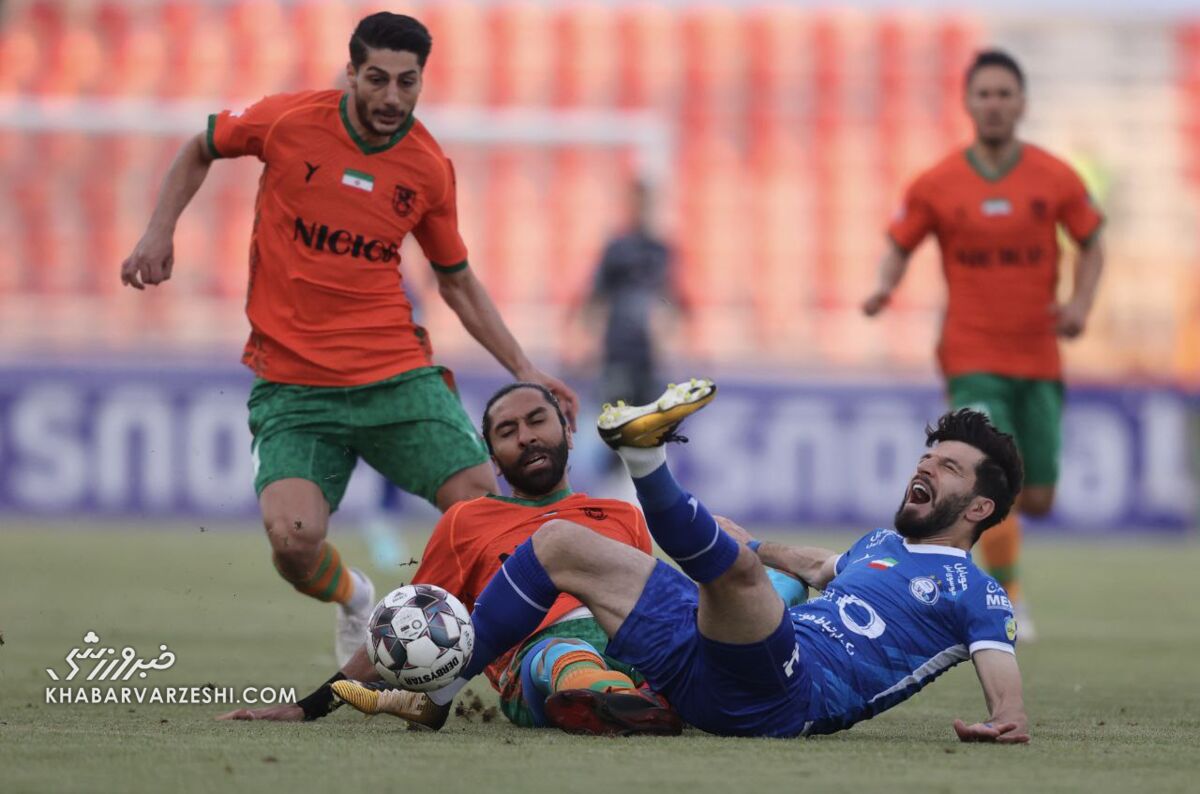 استقلال چوب مهاجمانش را خورد/ متاسفم که این تیم یک پنالتیزن ندارد/ چرا ترکیب برنده را تغییر دادند؟ استقلال چوب مهاجمانش را خورد/ متاسفم که این تیم یک پنالتیزن ندارد/ چرا ترکیب برنده را تغییر دادند؟