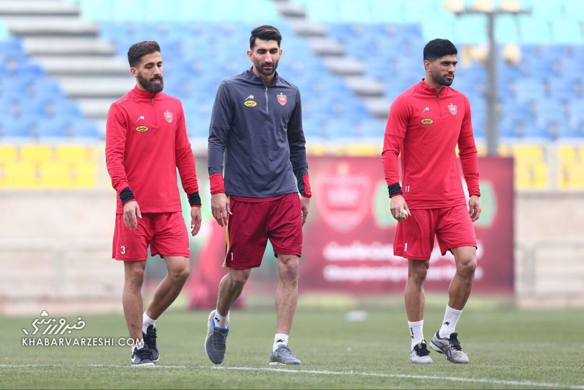 زوم پرسپولیسیها روی نقطه ضعف بیرانوند زوم پرسپولیسیها روی نقطه ضعف بیرانوند