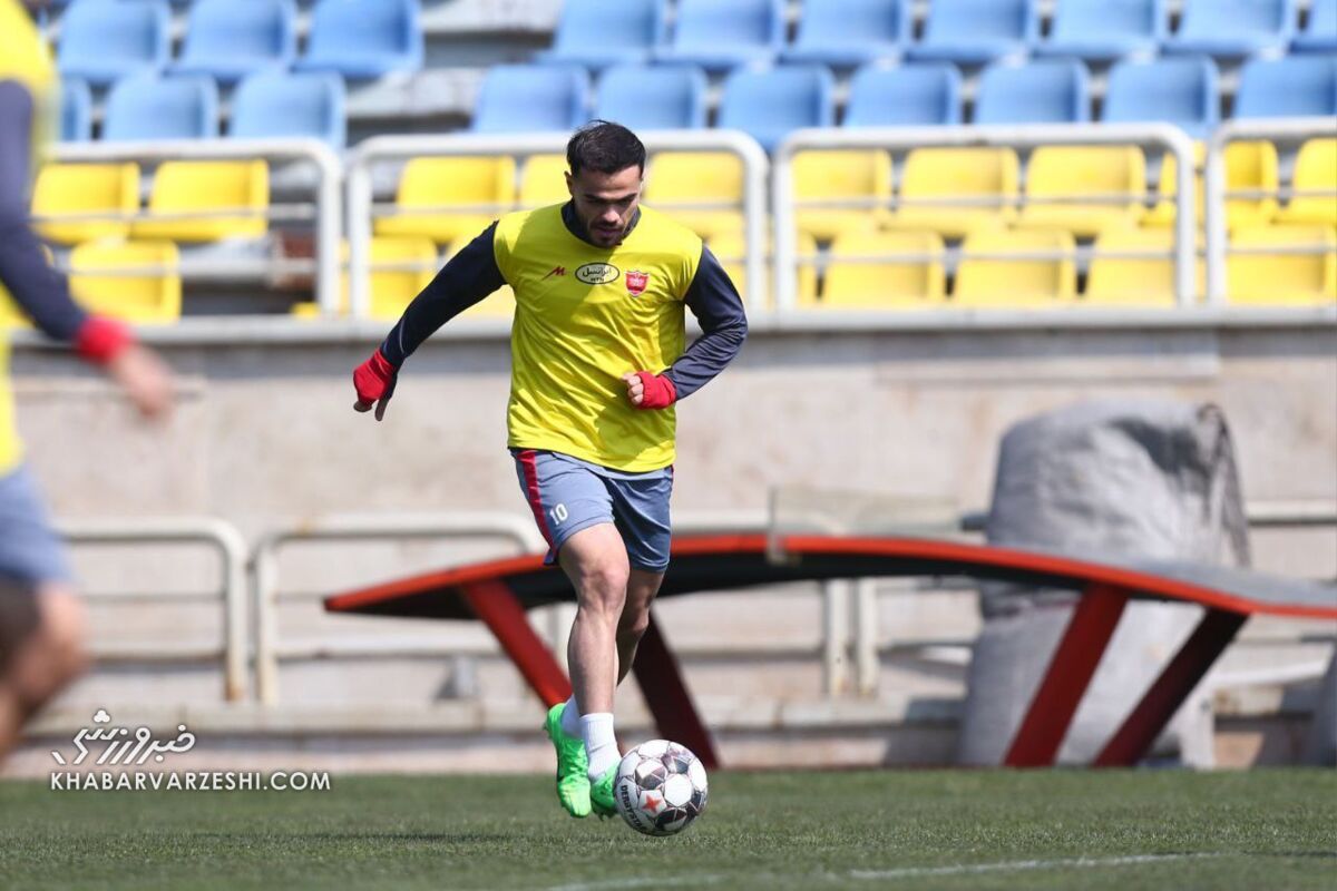 زمان بازگشت اورونوف به تمرین پرسپولیس مشخص شد زمان بازگشت اورونوف به تمرین پرسپولیس مشخص شد