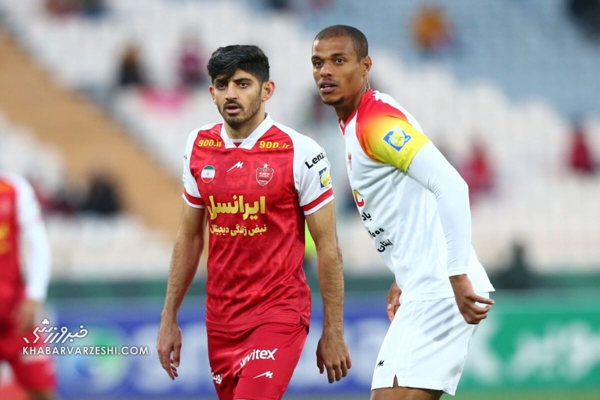 غیبت گلزن پرسپولیس در دیدار مقابل فولاد +عکس